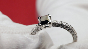Diamond black ring